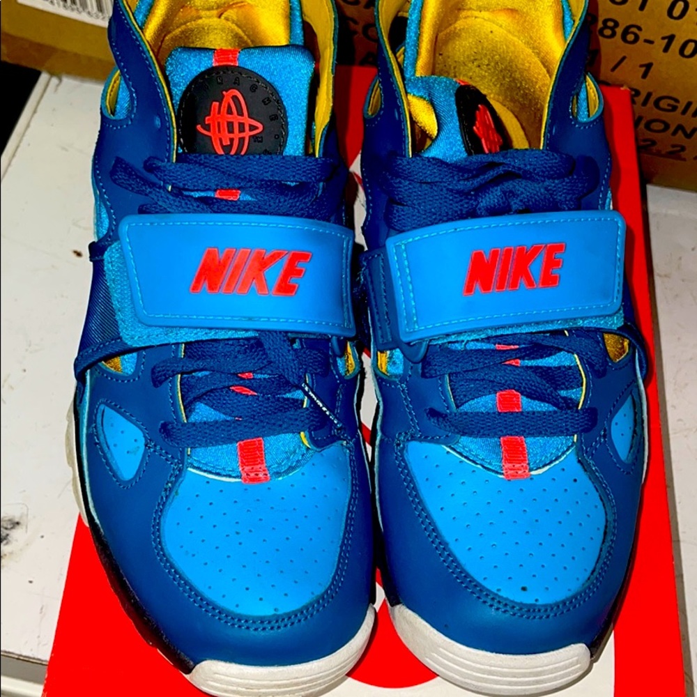 Boys Nike Huarache
